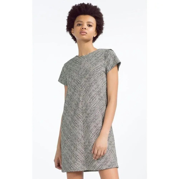 Zara Basic Collection Black & White Leaf Feather Shift Dress Size Medium Women’s - Picture 1 of 8